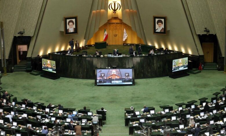 بازگشایی صحن علنی مجلس، جلسات علنی مجلس، برنامه ریزی هیئت رئیسه مجلس، محمدباقر قالیباف، سلمان اسحاقی، تعطیلی مجلس، ملاحظات امنیتی مجلس، جنگ رمضان