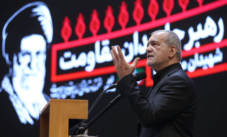 پزشکیان، سفر به عراق، تشییع رهبر شهید، مراسم تشییع، نجف، کربلا، وداع با رهبر شهید، امام خامنه ای، سفر ریاست جمهوری