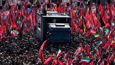تشییع تاریخی، رهبر شهید انقلاب، پیکر مطهر، تهران، مراسم تشییع، امام مجاهد شهید، آیت‌الله خامنه‌ای، حضور میلیونی، وفاداری به انقلاب، مسئولان کشوری و لشکری، مصلای تهران