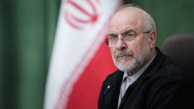 محمدباقر قالیباف، رئیس مجلس، واکنش به حمله آمریکا، جنایت آمریکا در قشم، حمله تروریستی به قشم، سیلی در میدان نبرد، تاوان خواهند داد، میناب، لامرد، آمریکا و ایران